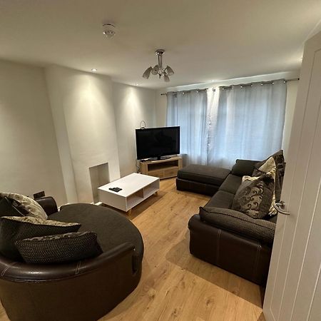 5 Bedroom House In Орпингтон Экстерьер фото