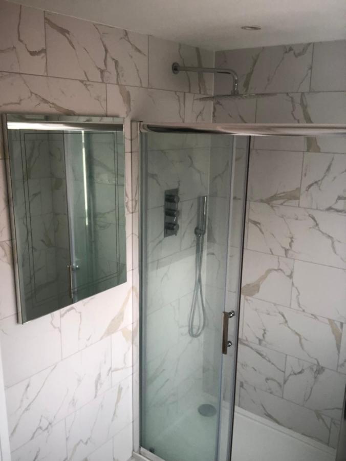 5 Bedroom House In Орпингтон Экстерьер фото
